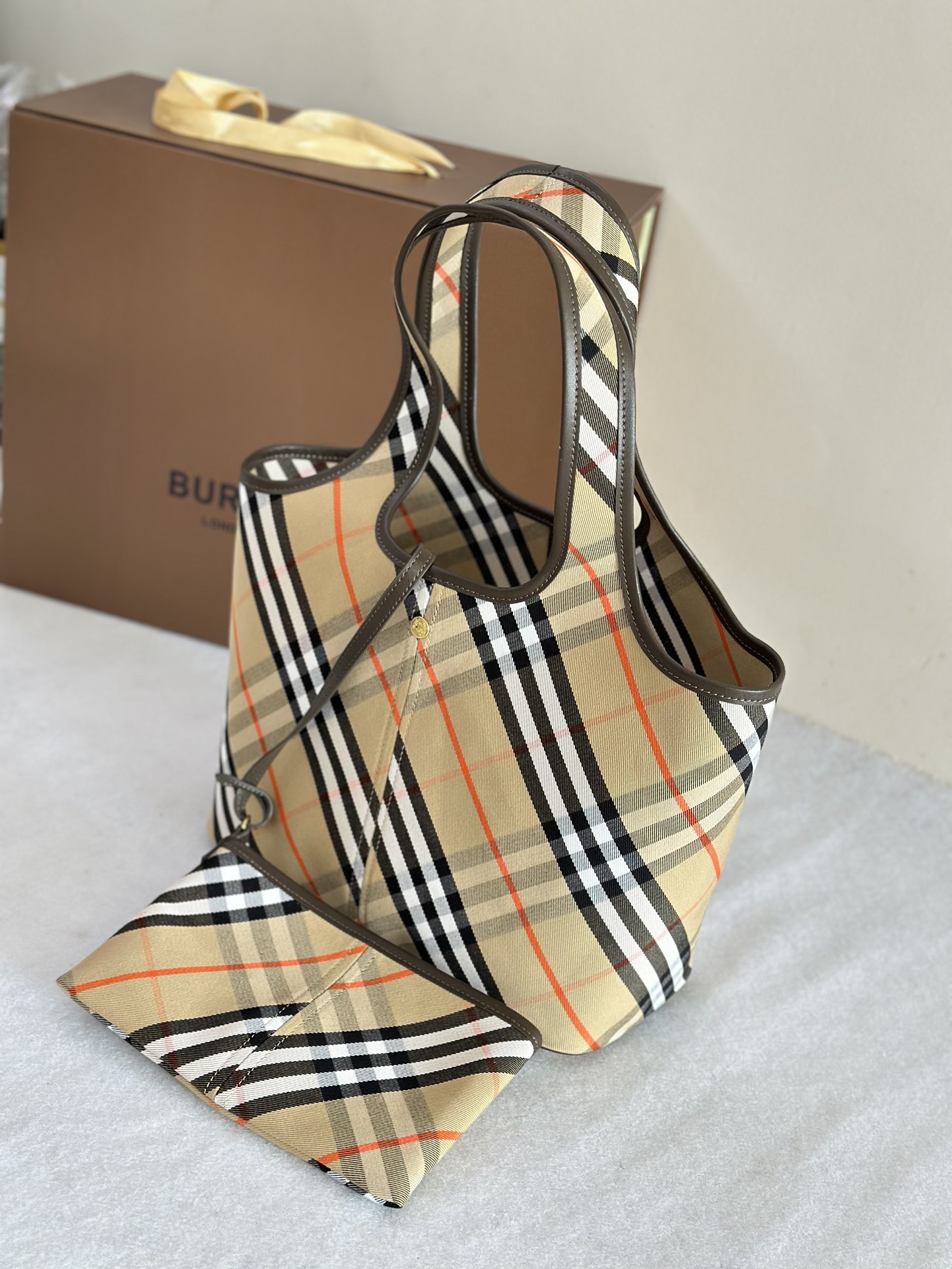 B**rry tote-41 x 24 x 26cm