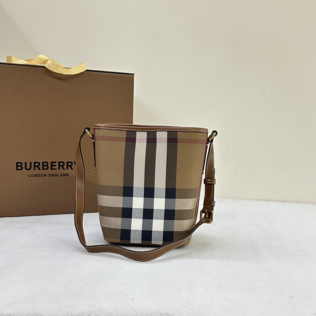 B**rry bucket-17.5 x 10.5 x 20cm