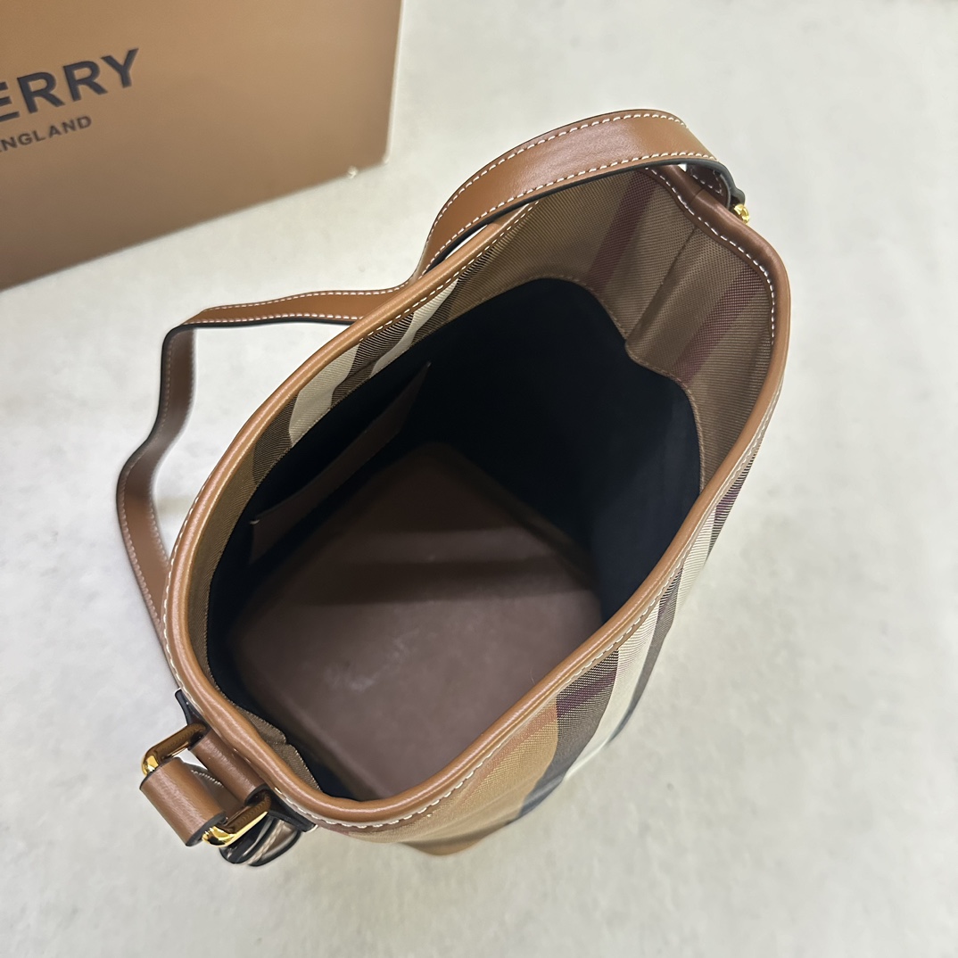 B**rry bucket-17.5 x 10.5 x 20cm