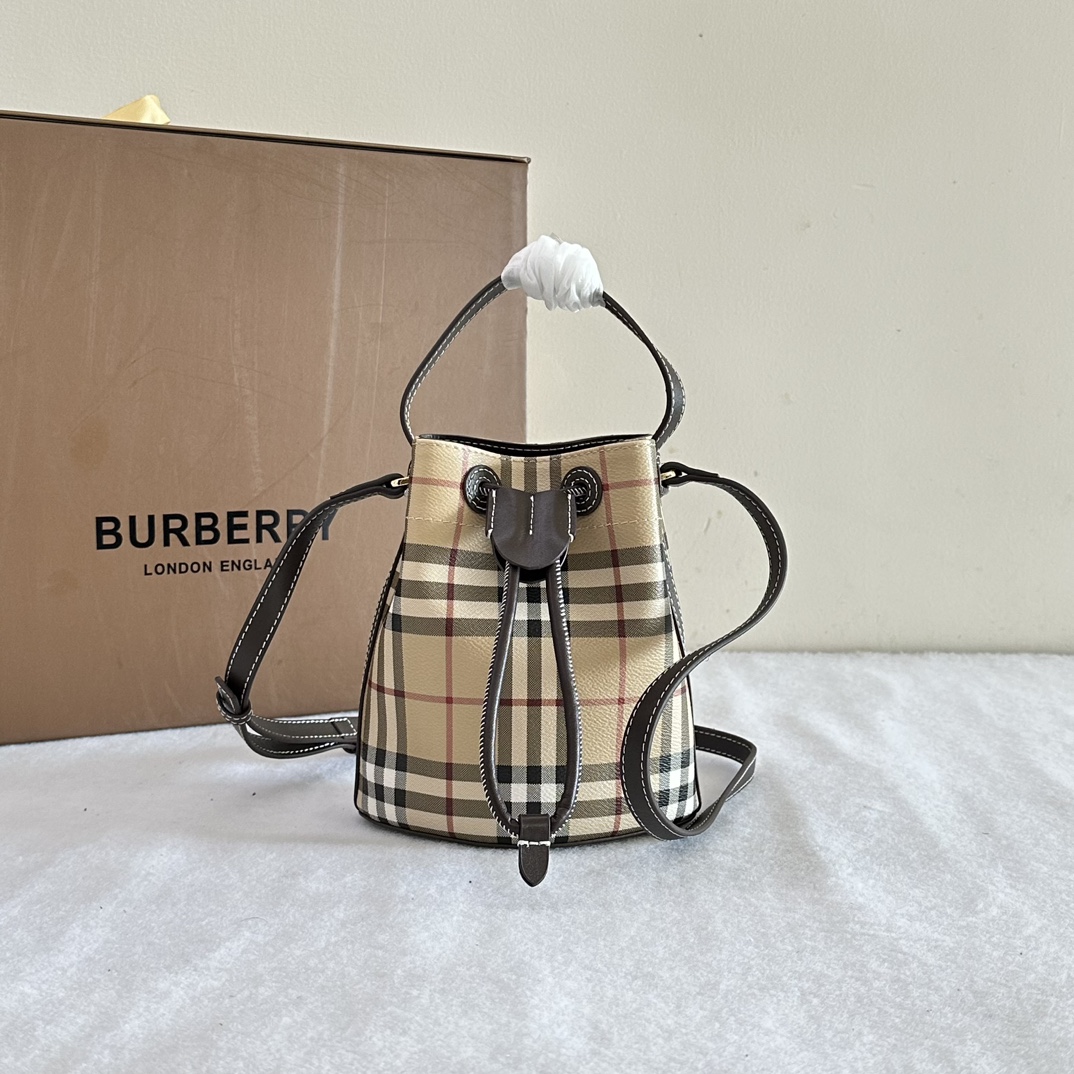 B**rry bucket-16.5 x 11 x 18.5cm