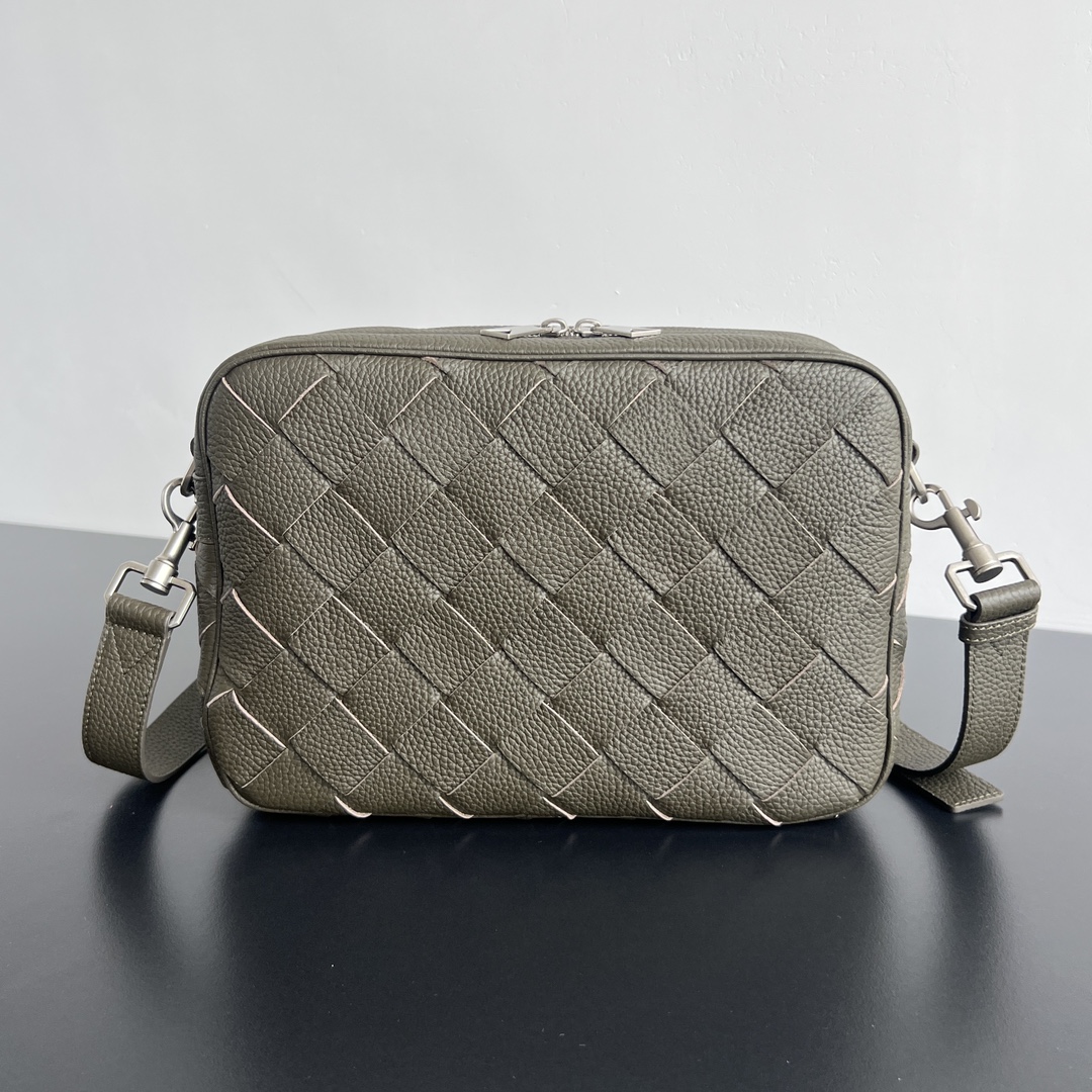 bo*te*ga Ve*ne*ta camera bag-29x19.5x7.5cm