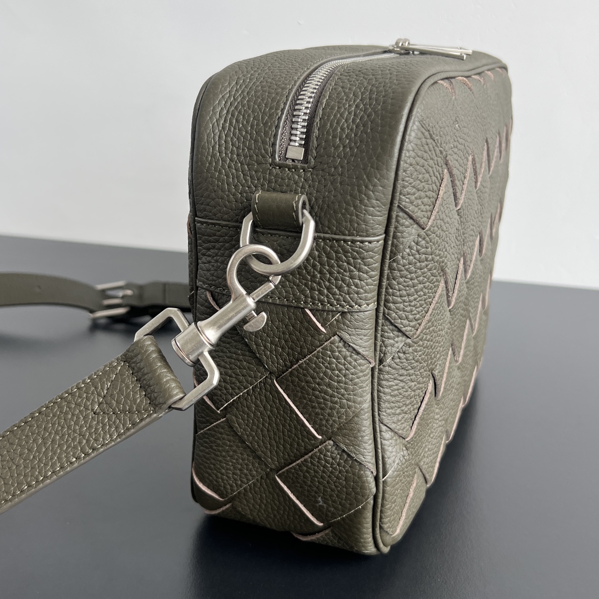bo*te*ga Ve*ne*ta camera bag-29x19.5x7.5cm