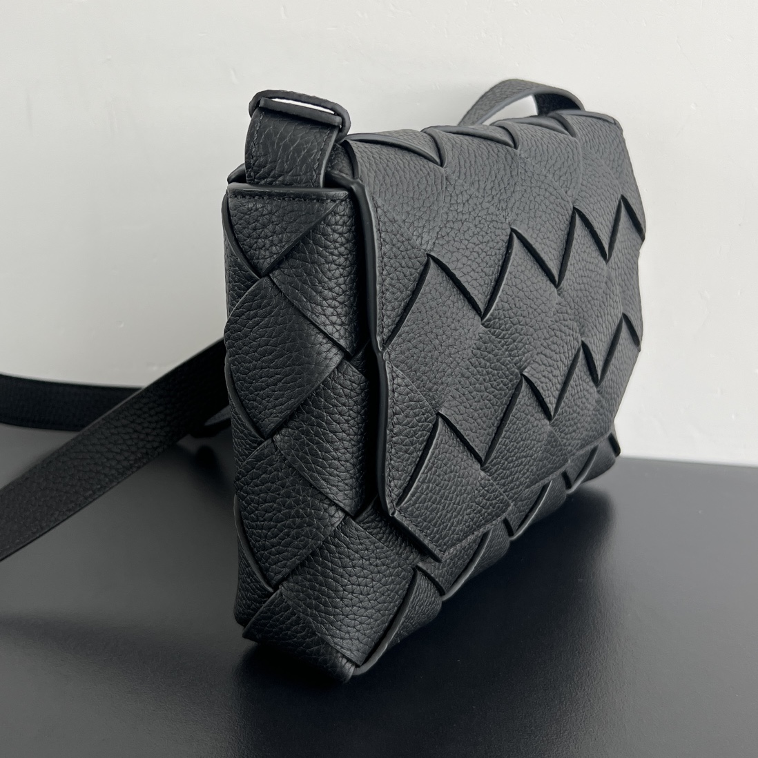 bo*te*ga Ve*ne*ta diago crossbody bag-22.5x16.5x5.5cm