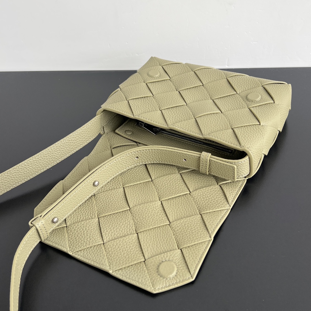 bo*te*ga Ve*ne*ta diago crossbody bag-22.5x16.5x5.5cm