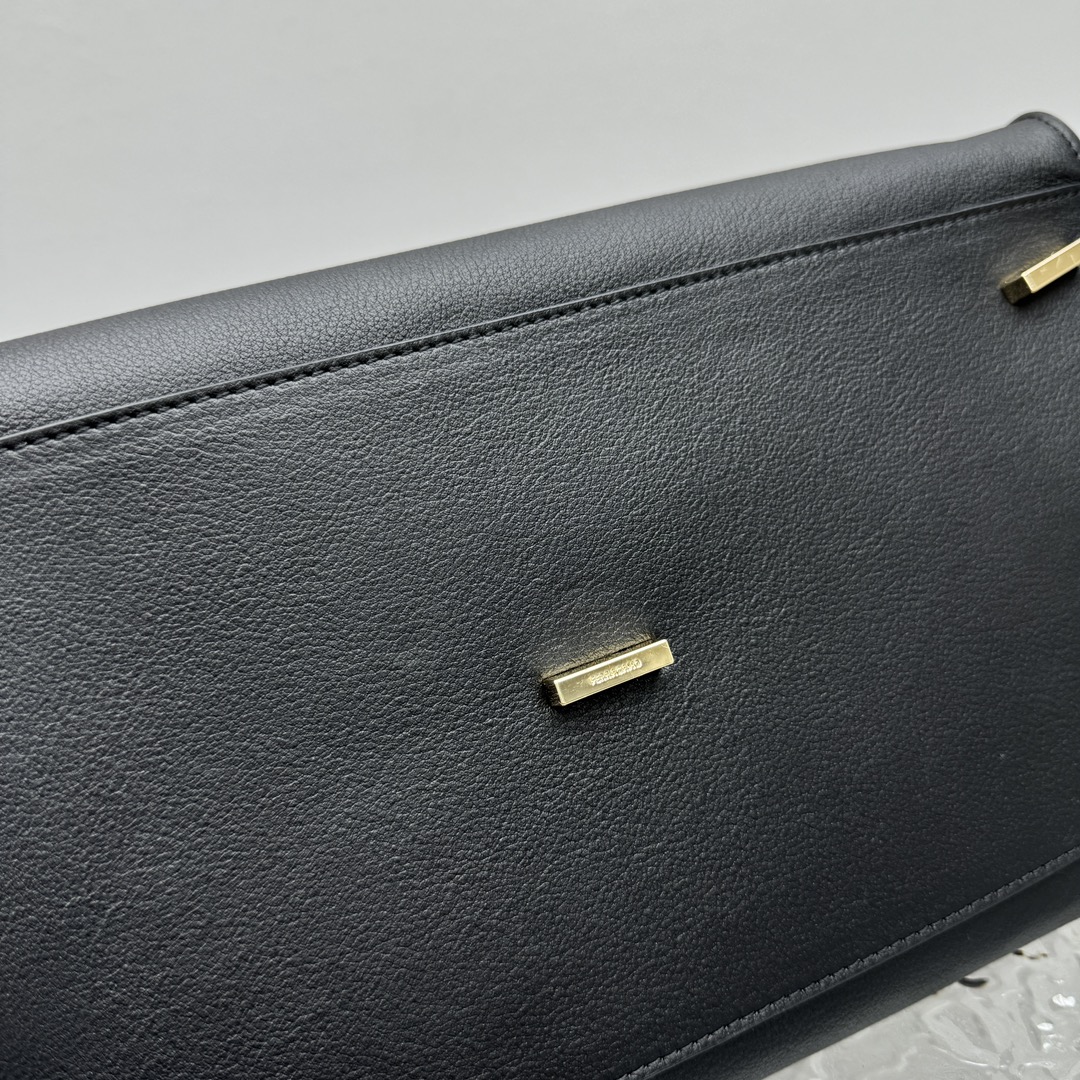 Ferragamo Top-handle Bag-32*22*14CM