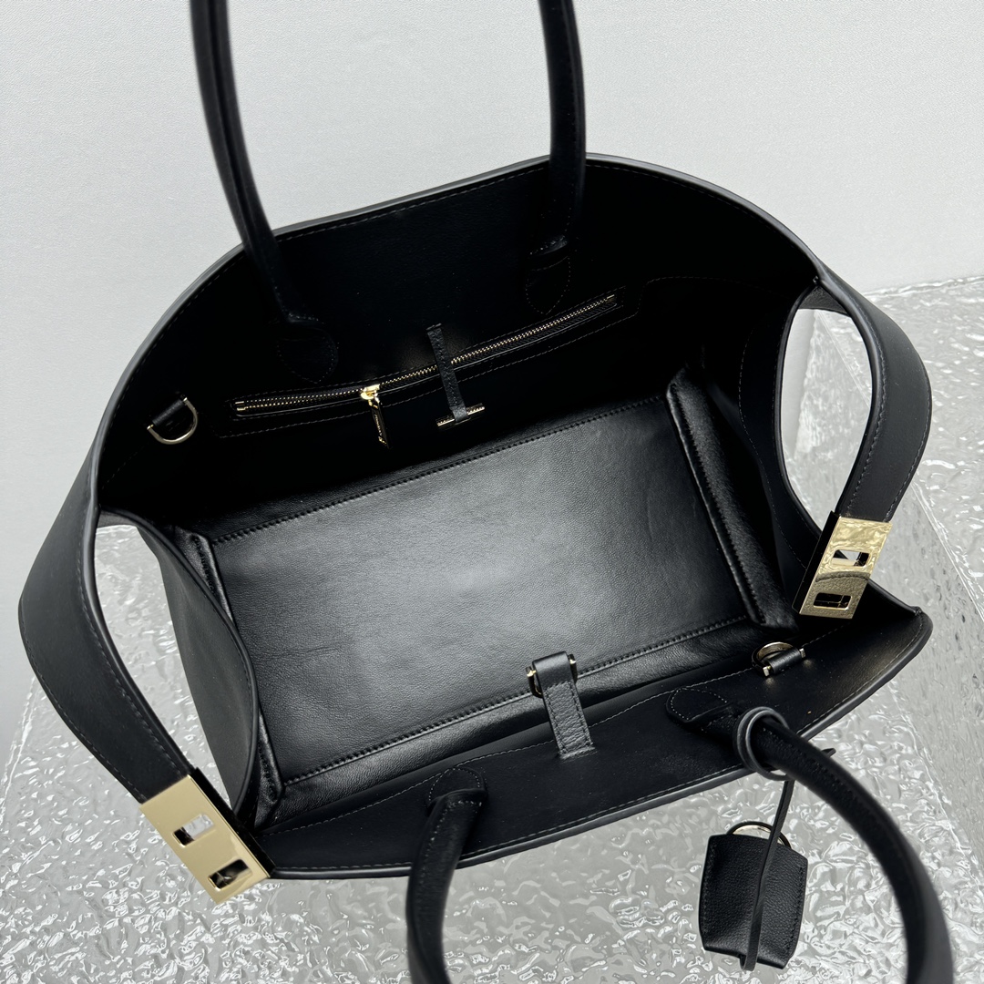 Ferragamo Top-handle Bag-32*22*14CM