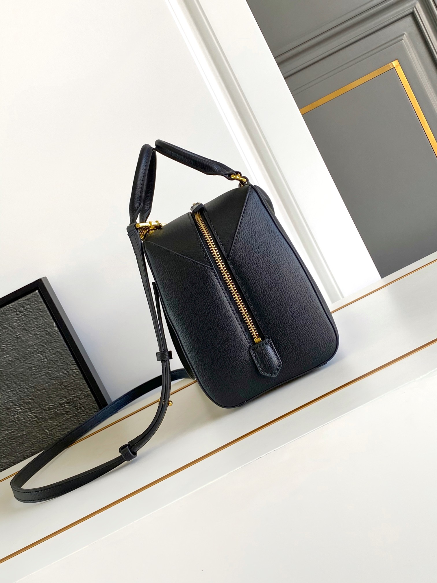 Givenchy Anyigona Cube Tote-13*19*22CM