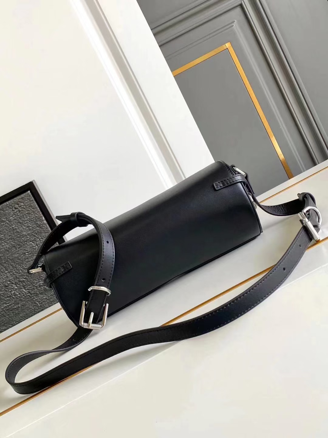 Givenchy Voyou Roller Bag-25*10*13CM