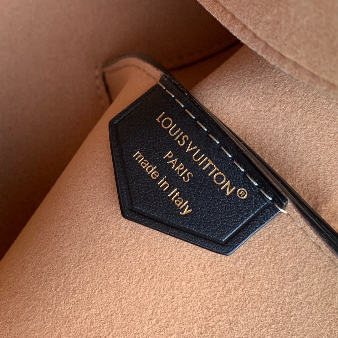 l0vis Vvtt0n bloom pm black calf bag-m13843-16 x 21 x 21cm