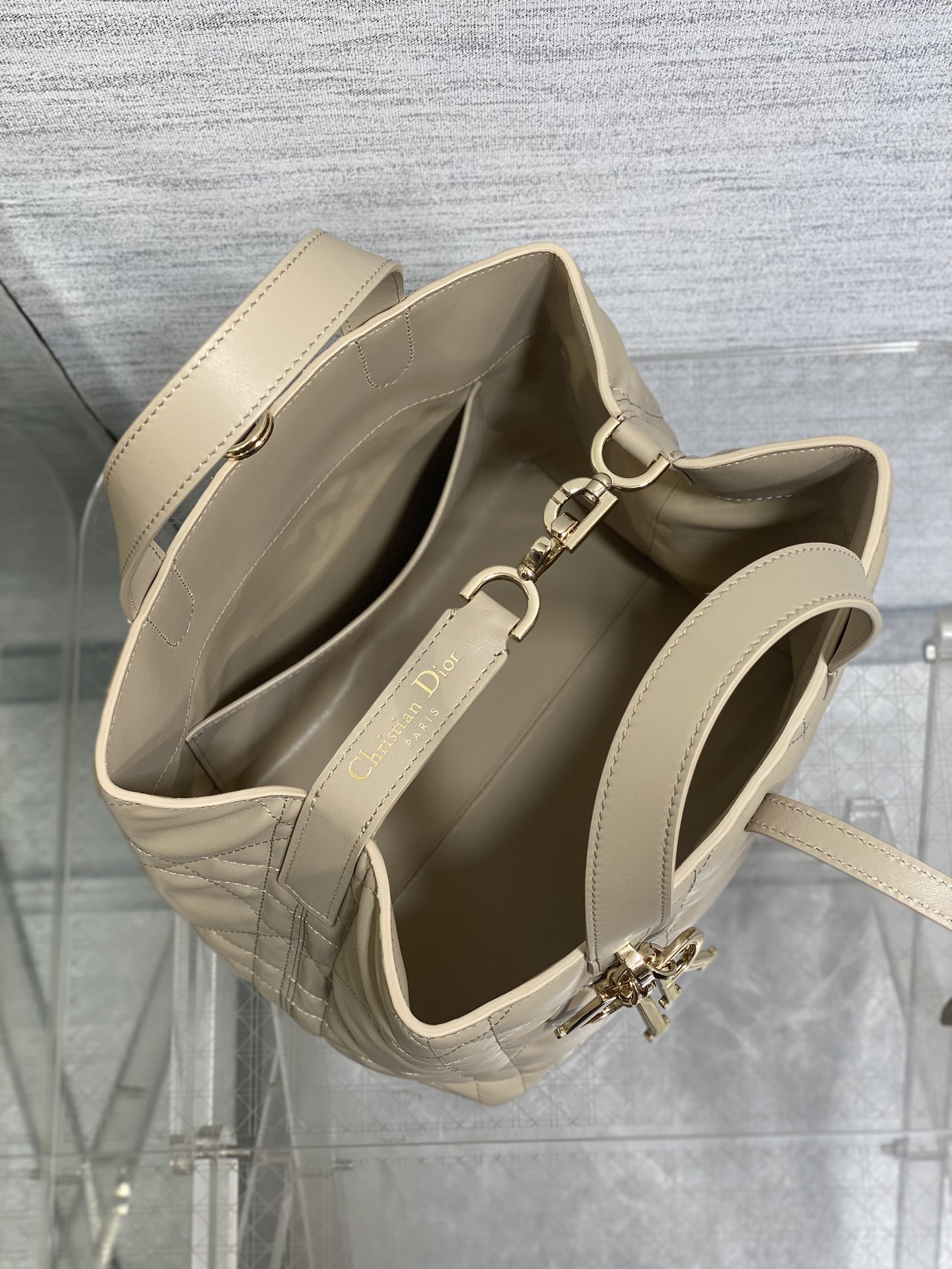 Diro Toujours Tote Bags-20*18.5*22CM