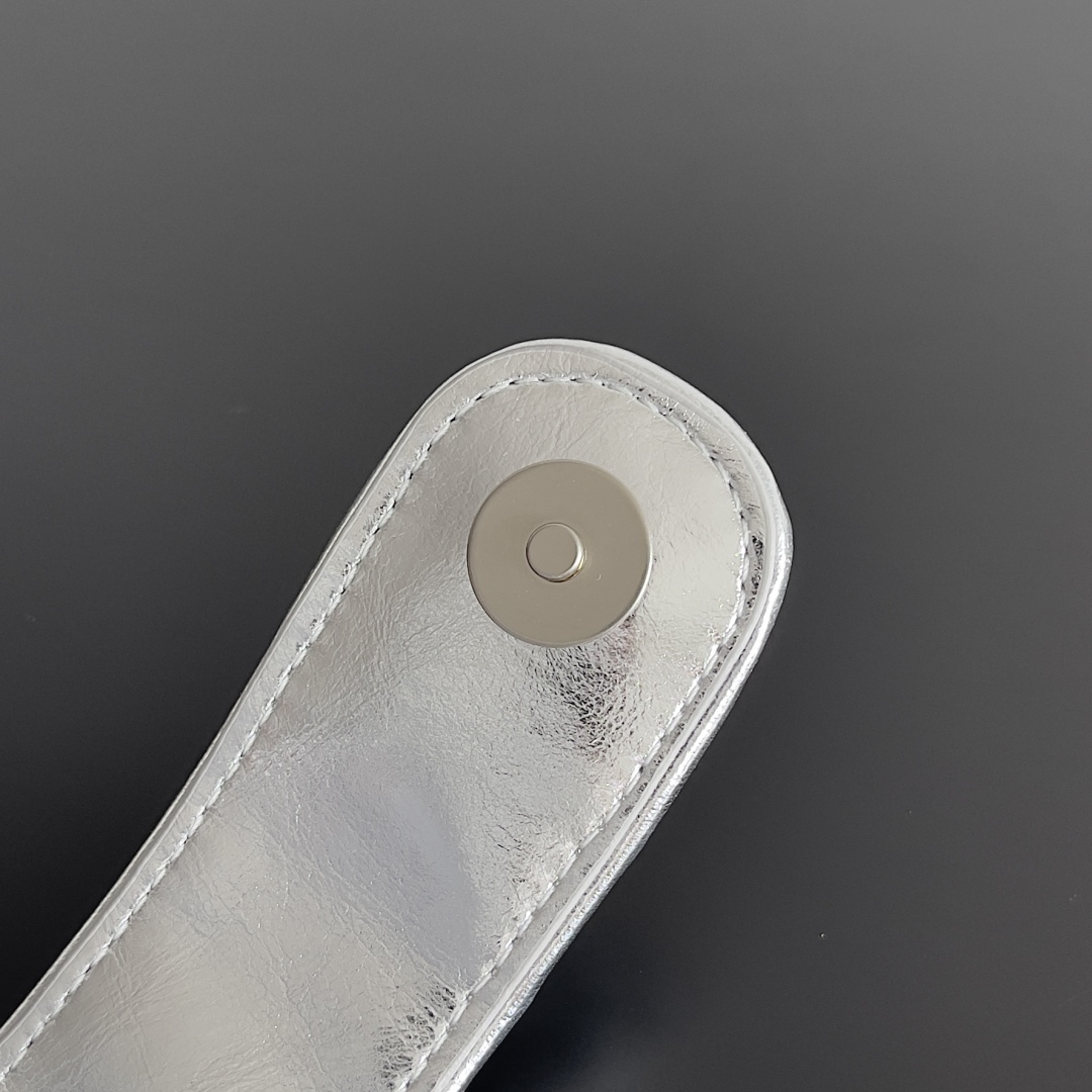 b0tt*ga Ven*ta lauren 1980 teen leather clutch-27*15*8cm