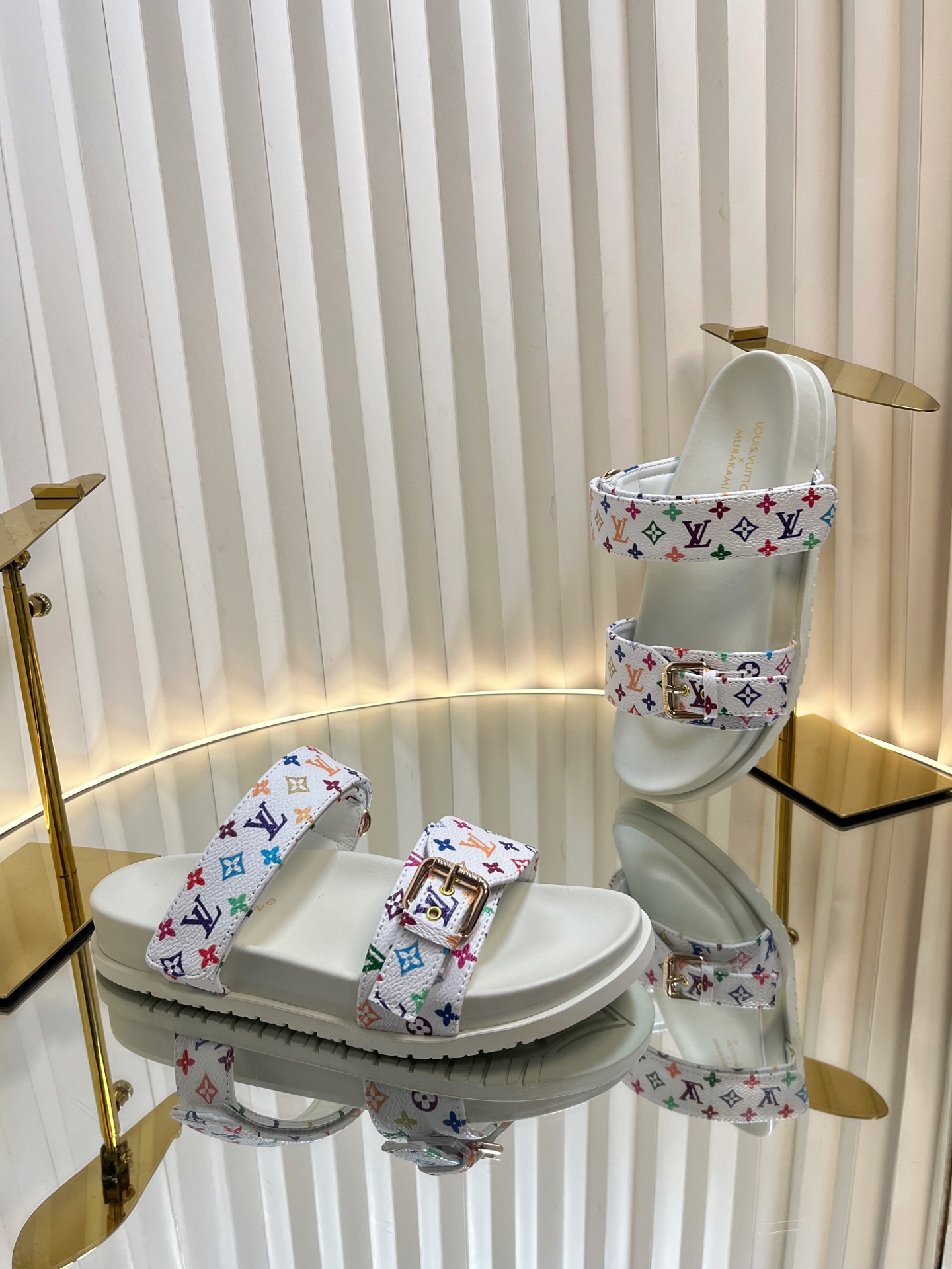 l0vis Vvtt0n sandals-3cm