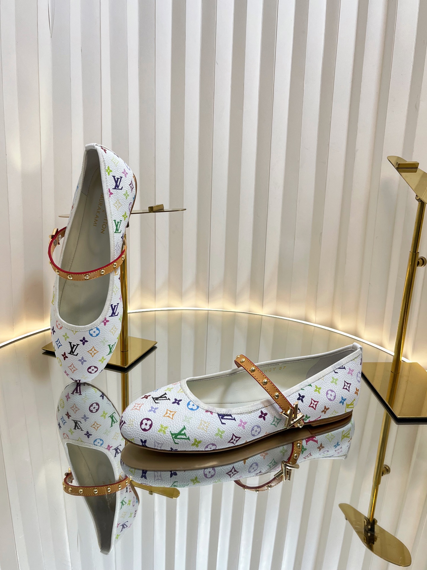 l0vis Vvtt0n romy flat ballerina takashi murakami white (women