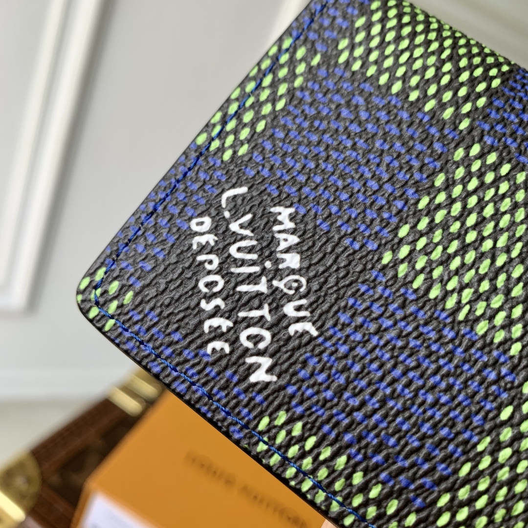 LV Card Holder-N00143-11.1 x 1 x 7.5CM