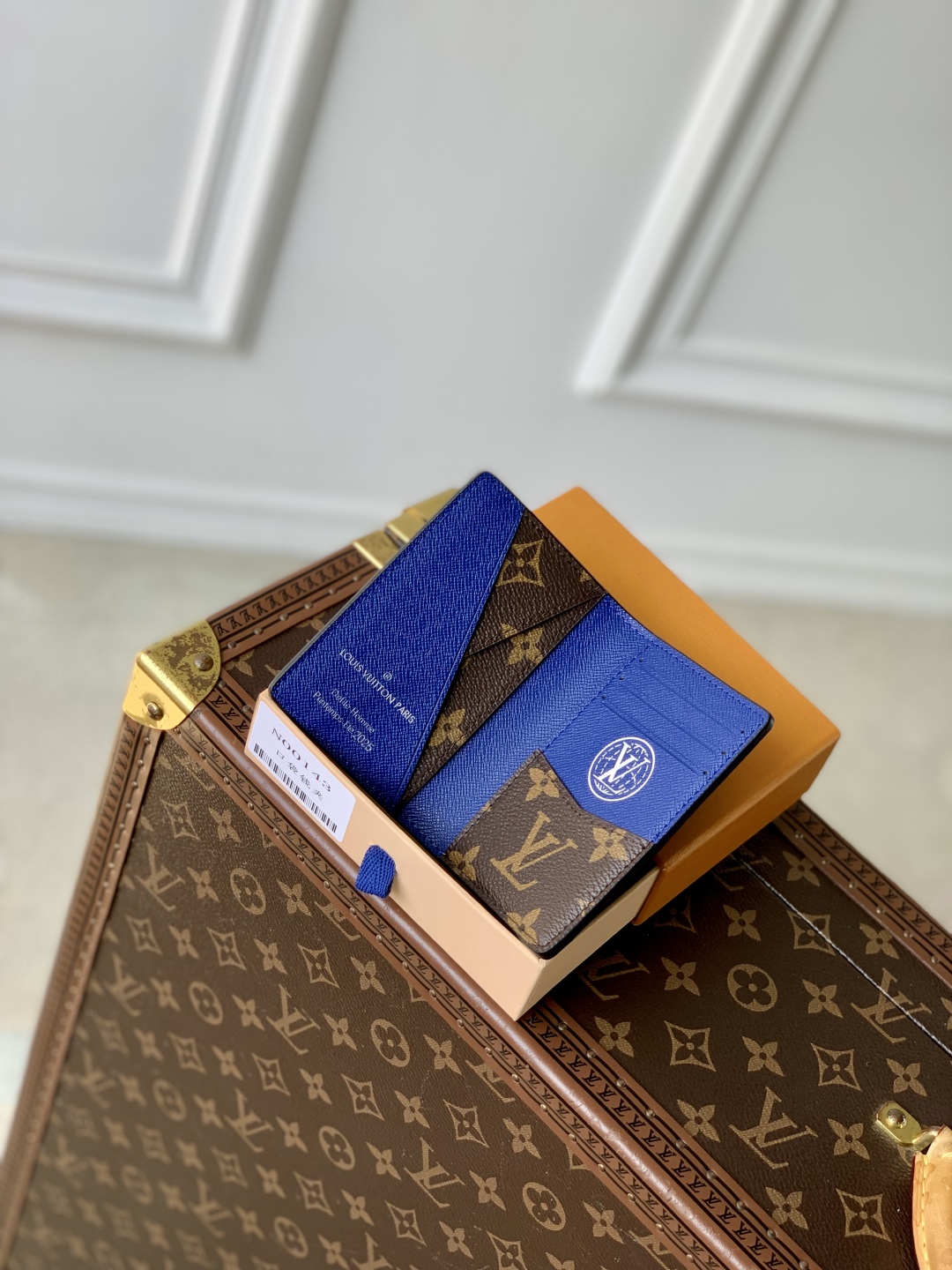 LV Card Holder-N00143-11.1 x 1 x 7.5CM