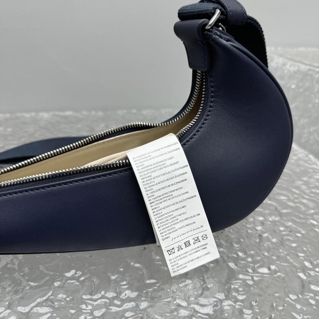 nike x Ja*qvemvs le swoosh crossbody bag-30*8.5cm