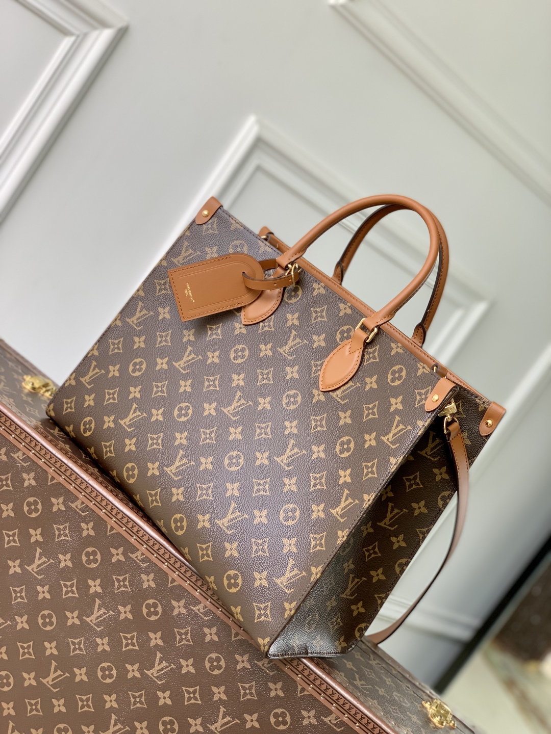 LV Organizer OnTheGo Top Hadnbags-M14235-29 x 16 x 37CM
