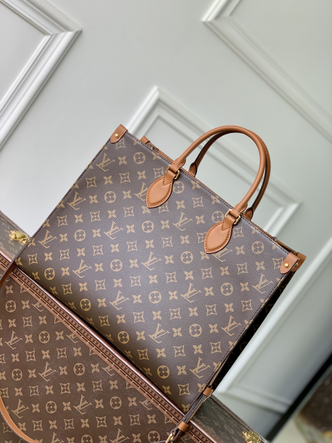LV Organizer OnTheGo Top Hadnbags-M14235-29 x 16 x 37CM