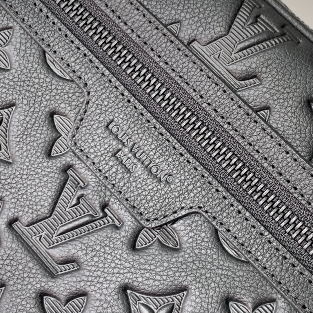 l0vis Vvtt0n pochette kasai -24.5 x 15.5 x 6cm