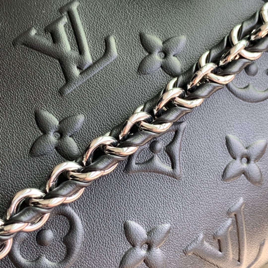 l0vis Vvtt0n speedy 20 bag -20x14×12cm