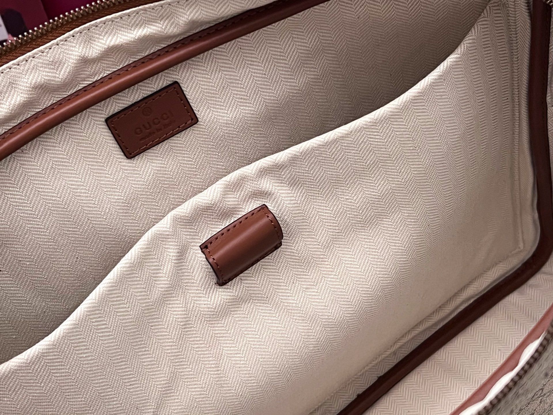 Gvc*1 gg emblem medium briefcase-40*30*6cm