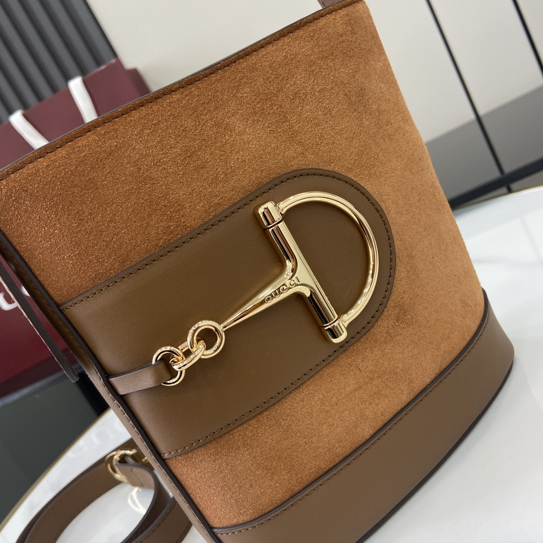 Gvc*1 73 small bucket bag -18.5*20*8.5cm