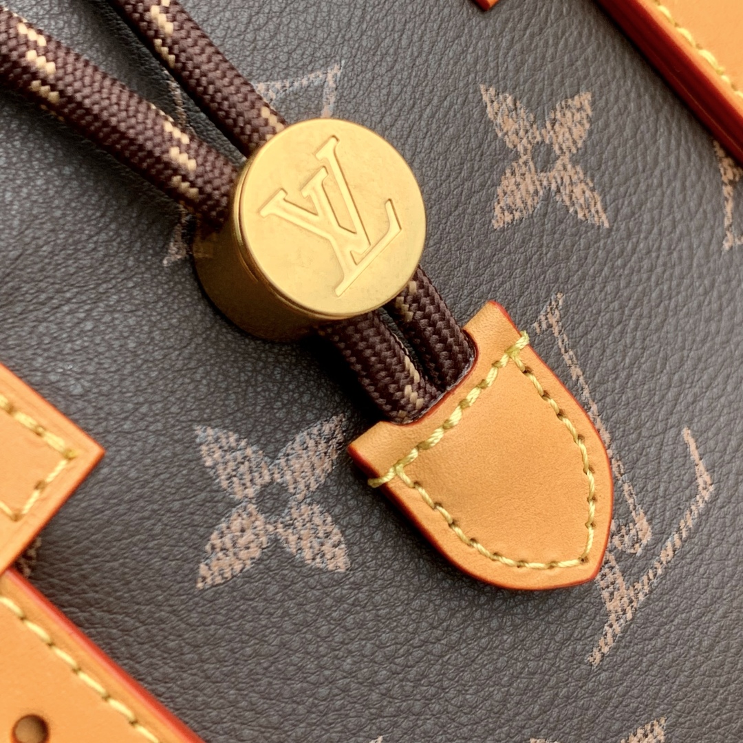 l0vis Vvtt0n christopher backpack m24428-38 x 44 x 12.5cm