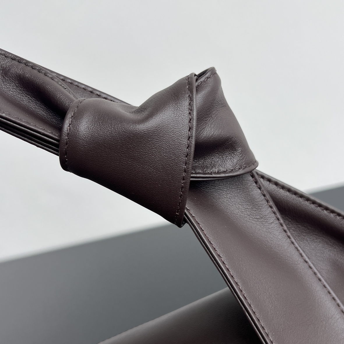 b0tt*ga Ven*ta sawyer bag-25*17*12cm