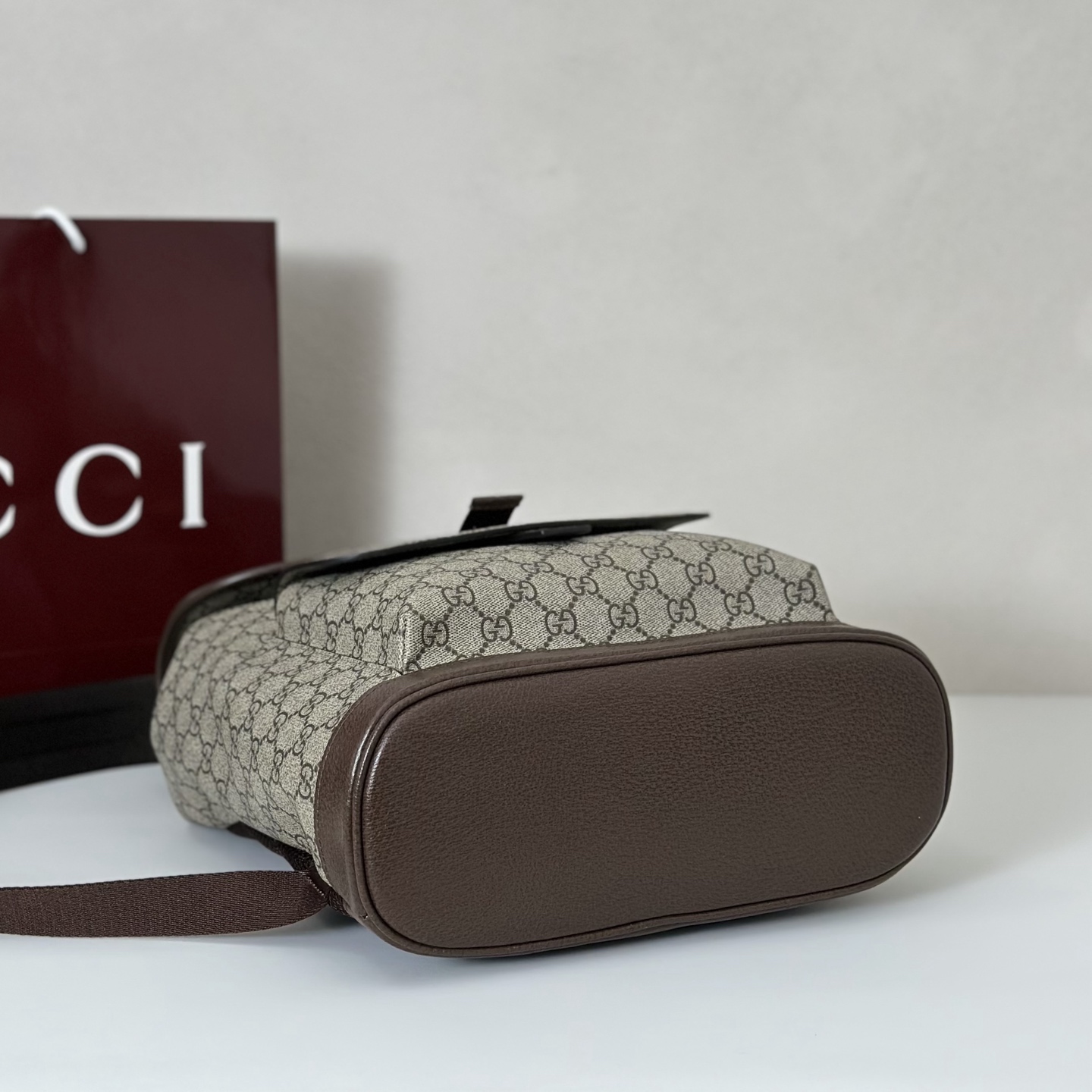 Gvc*1 ophidia backpack-28*40*12cm