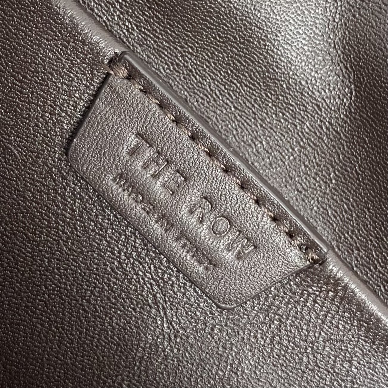 The R0w mira clutch bag-25x17x7cm