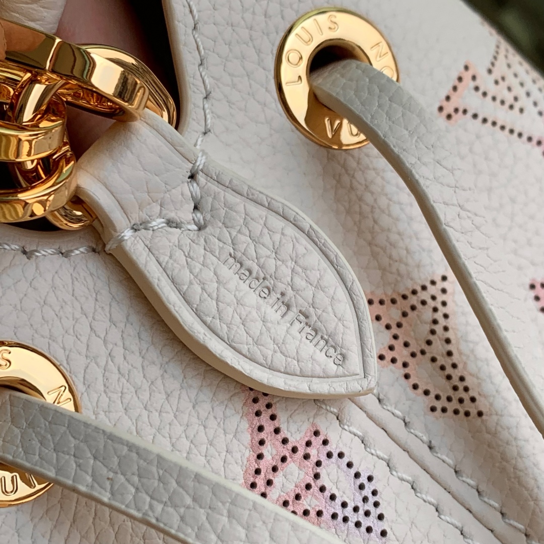 l0vis Vvtt0n bella tote bag-19 x 22 x 14cm