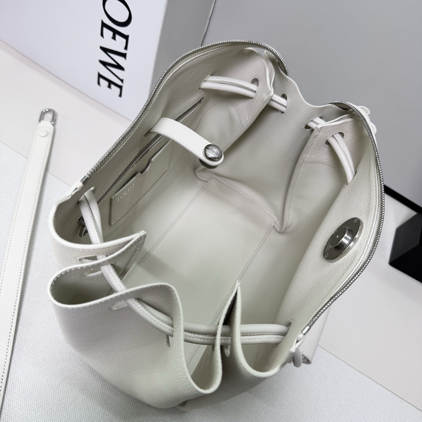 Lowee Madrid Bag-28.5*11*23CM