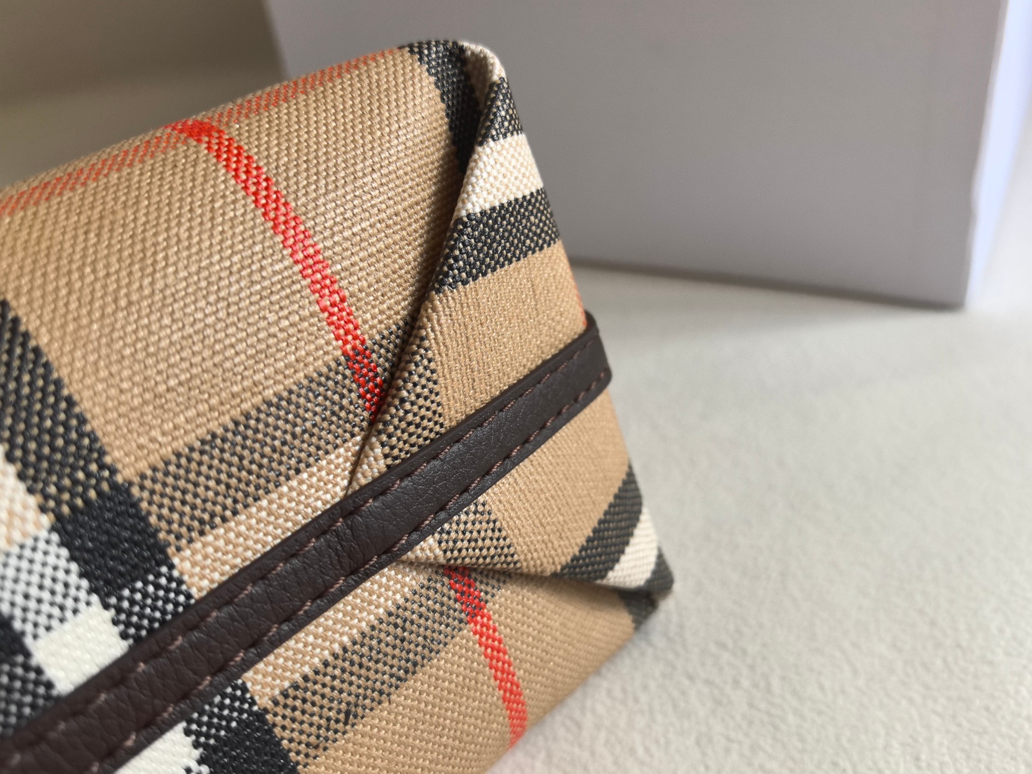 Bv*b*rry highlands mini shoulder bag-25.5✕12✕16cm