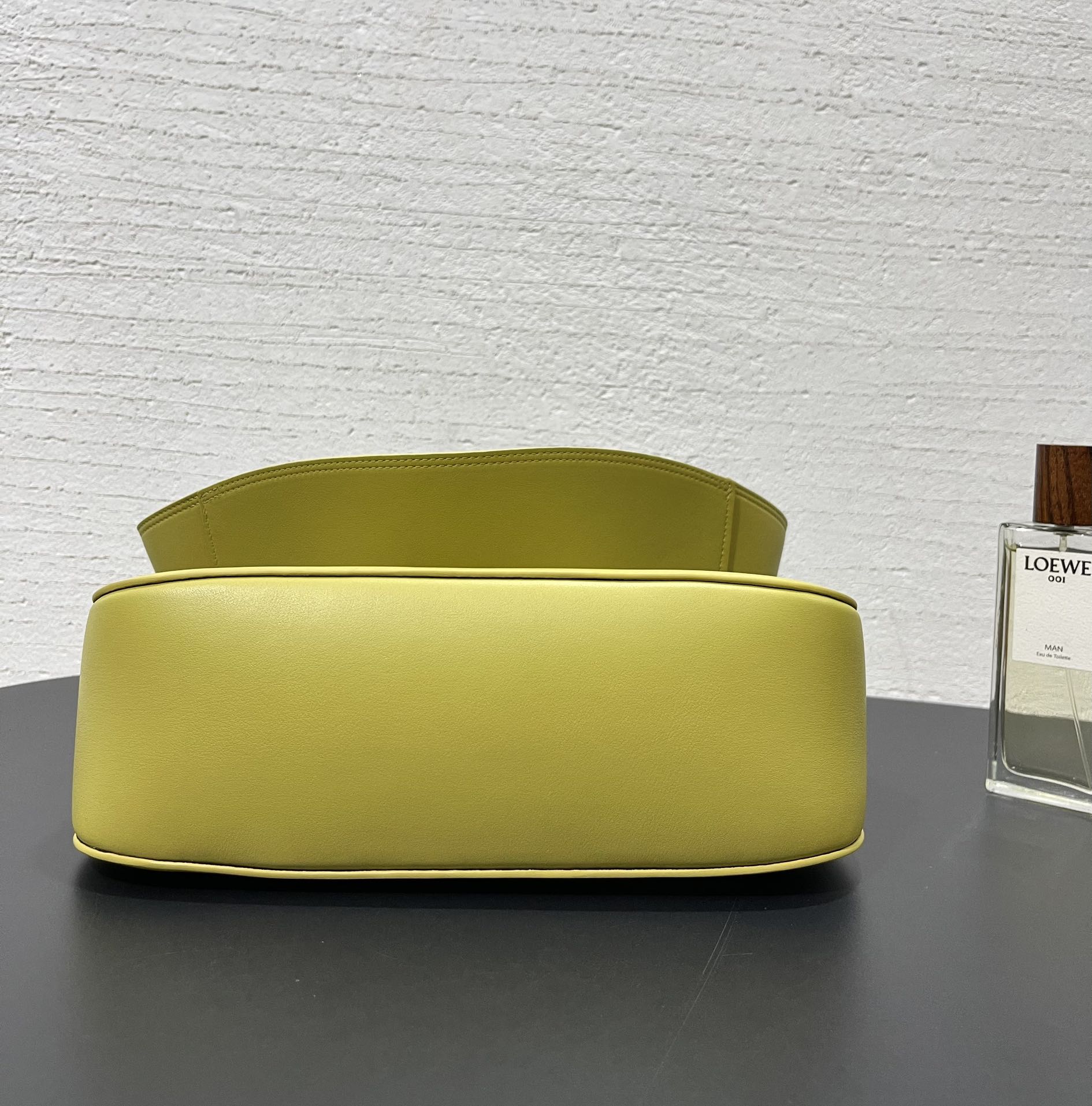 Lowee Ola Chain-Link Shoulder Bag-26*18*13CM