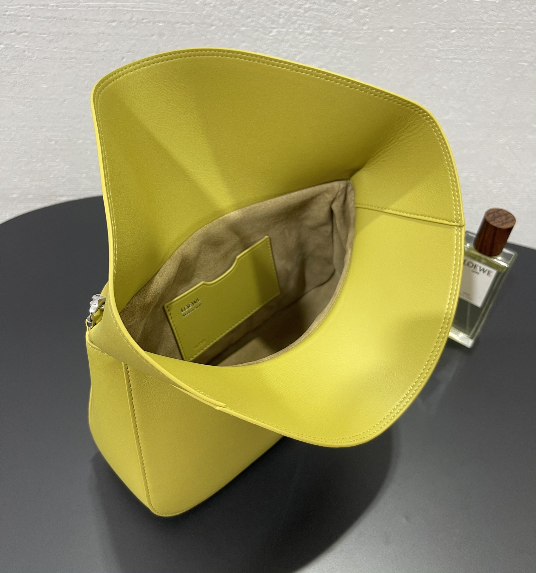 Lowee Ola Chain-Link Shoulder Bag-26*18*13CM