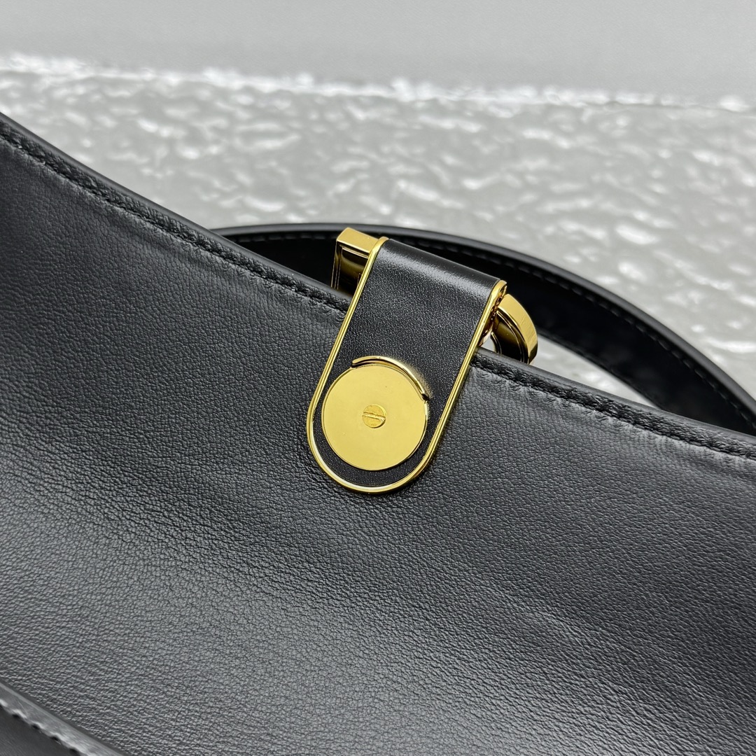 Ba1en*iaga hourglass bag-23x13*4cm