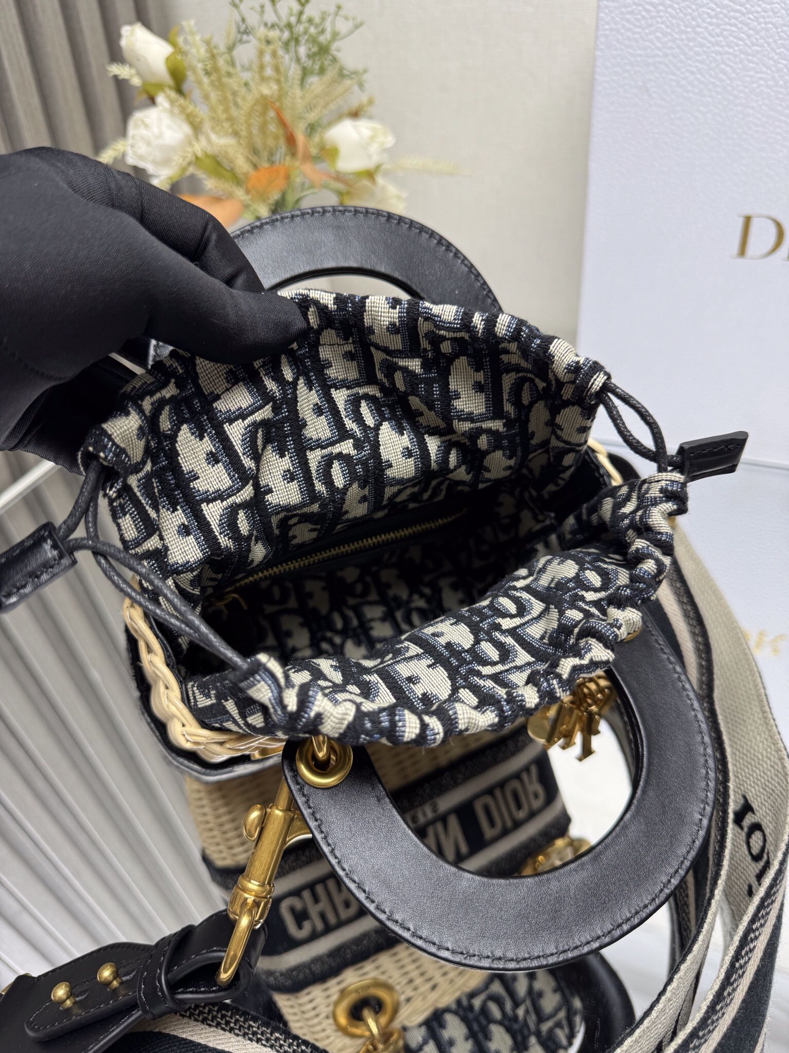 Lady Diro Mini-17*15*7CM