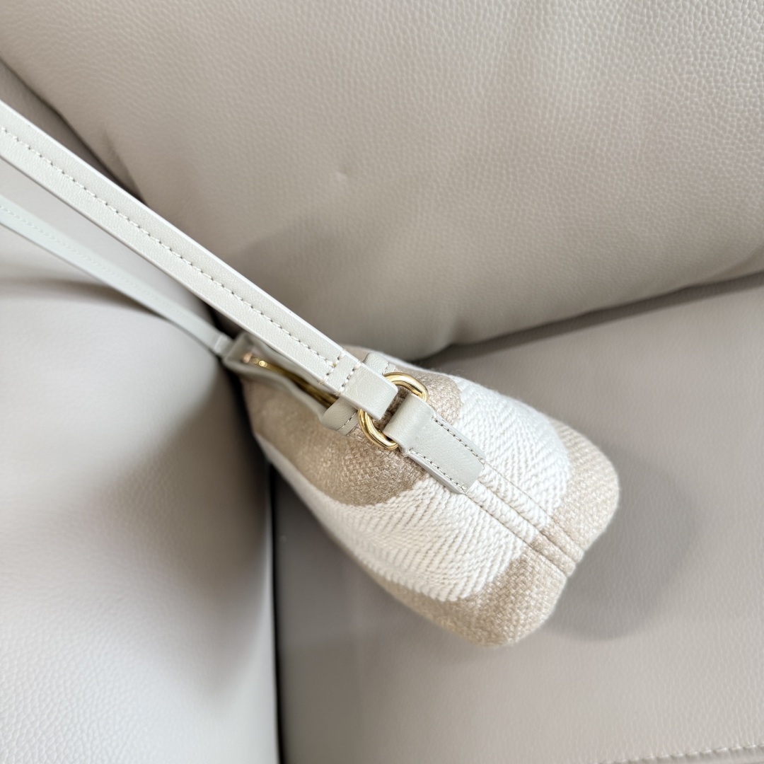 Bv*b*rry vintage bag-26x11x13cm