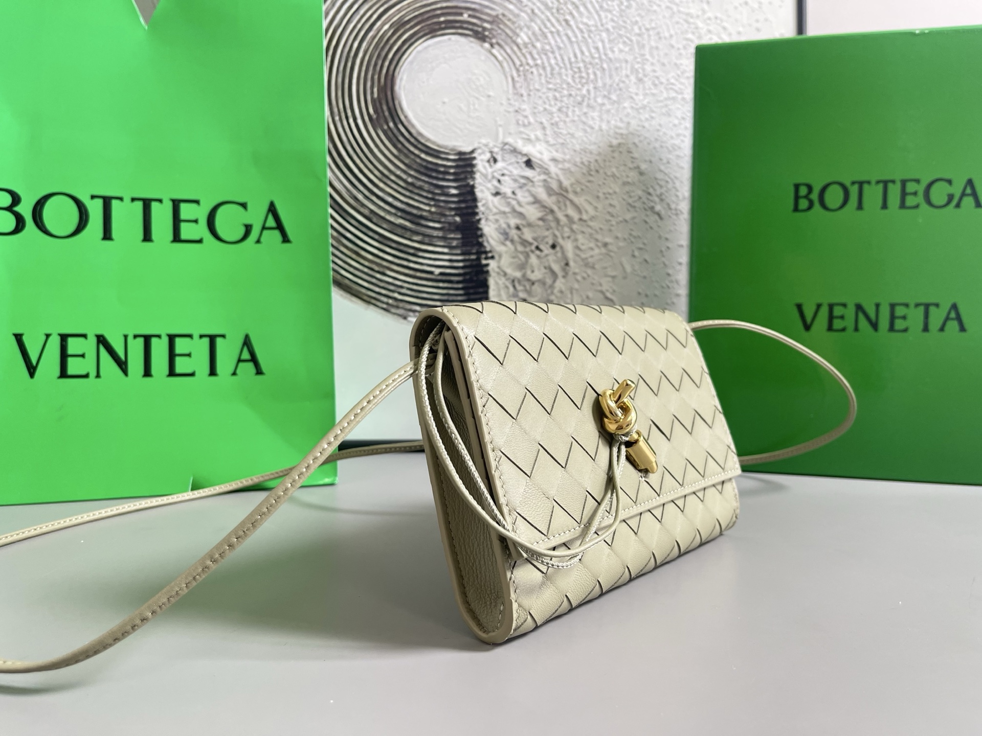 b0tt*ga Ven*ta andiamo pouch-12.6*19*2cm