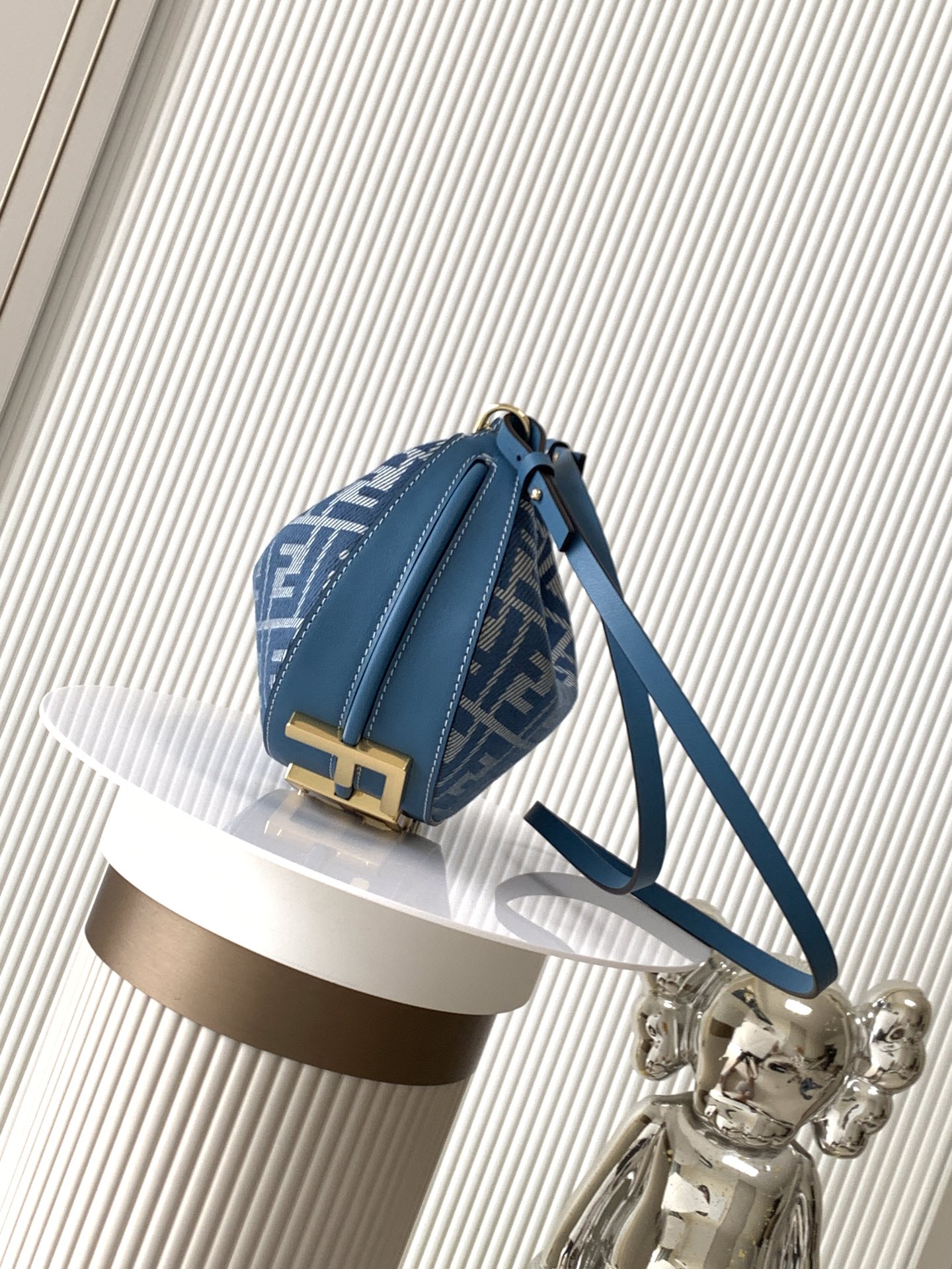 F**di graphy bag-20*7.5*13cm