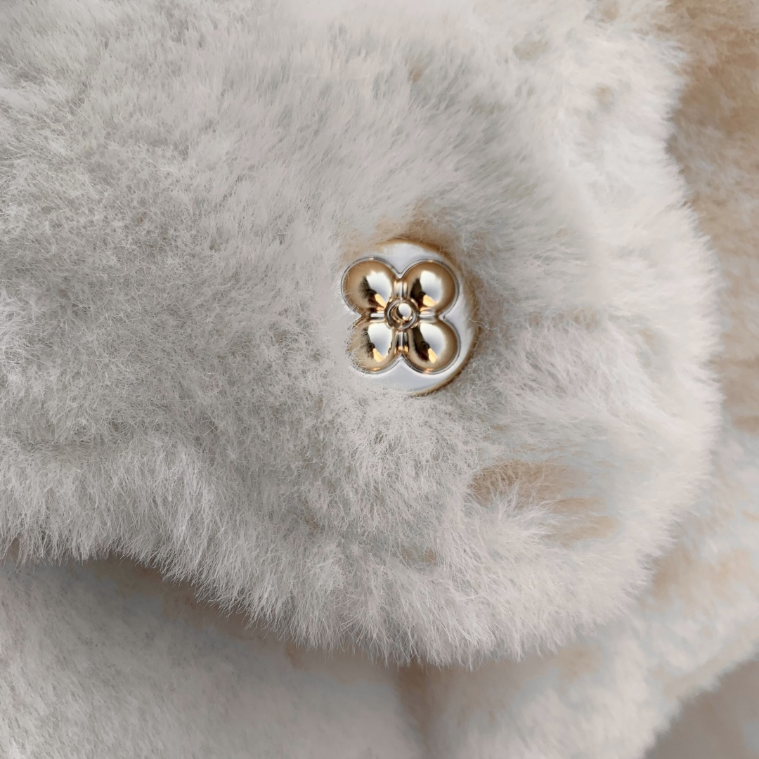 l0vis Vvtt0n capusnow-13 x 11 x 20cm