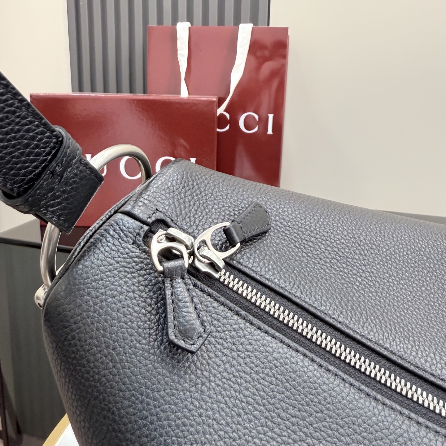 Gv*c*i Grained Leather Crossbody Bag-44*21*15CM