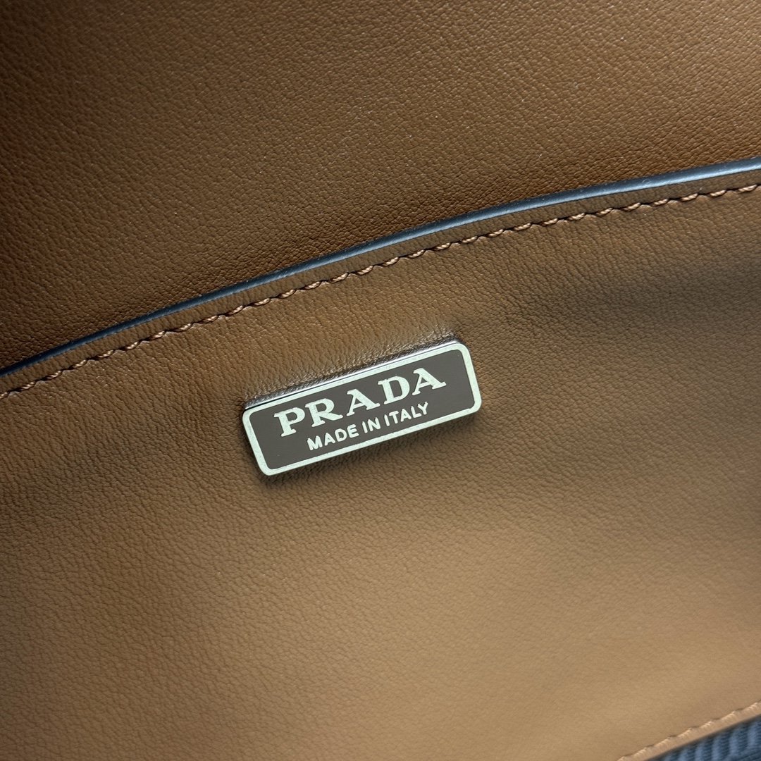 Pra*a Brushed Leather Femme Bag Brown Medium-1BD323-26*12*4.8CM