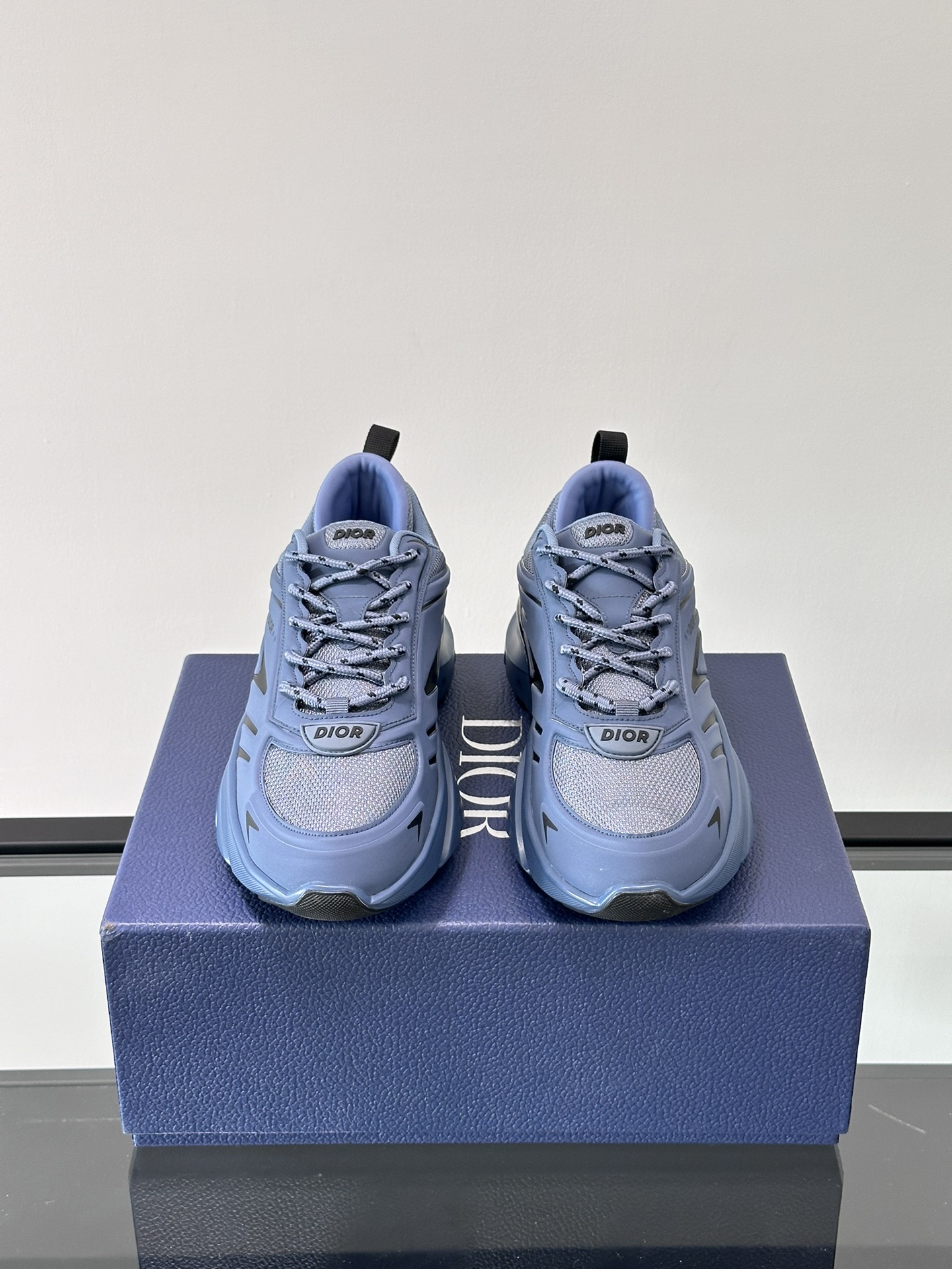 Diro Sports Sneakers