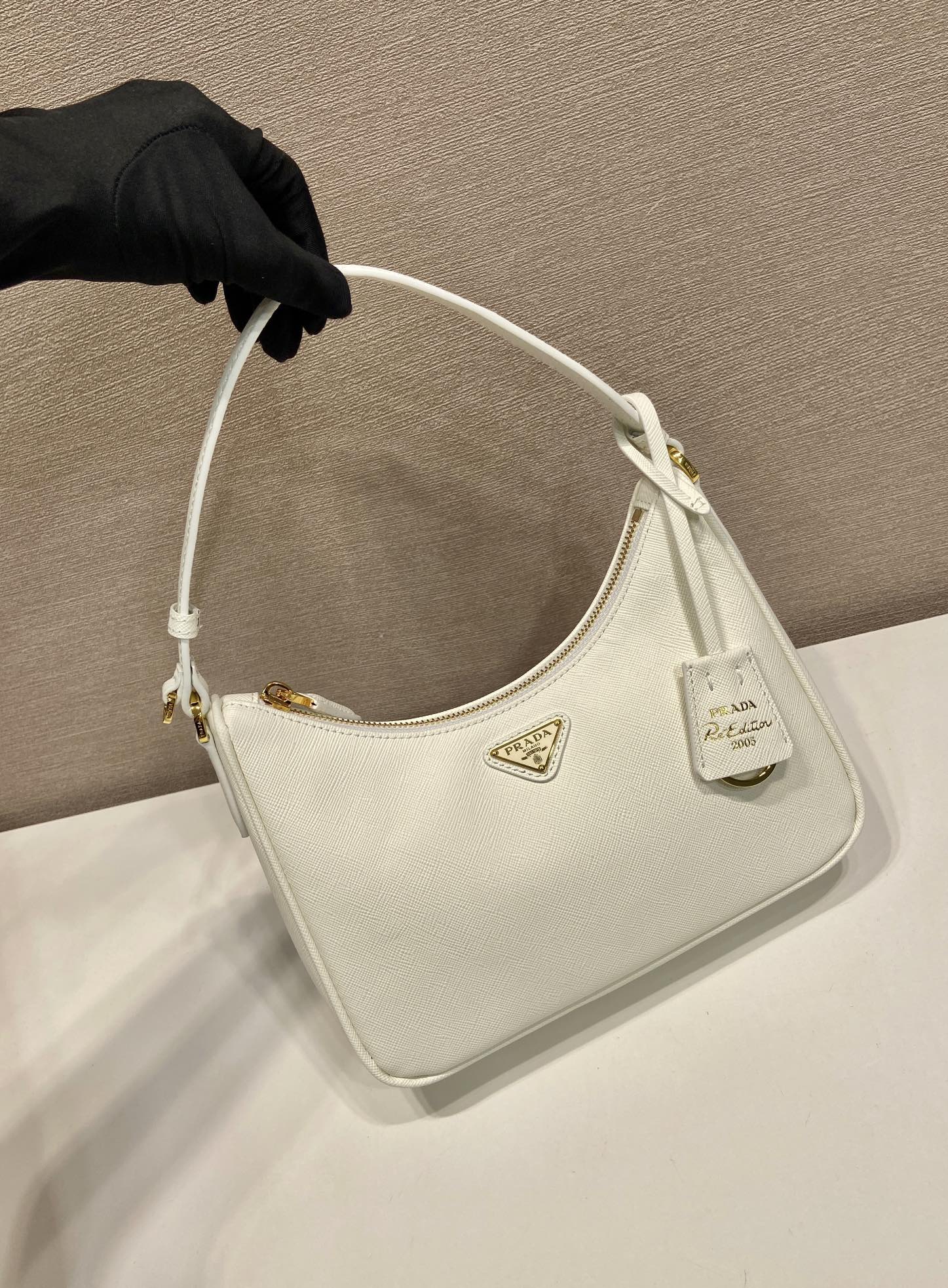 Pra*a Re-Edition Hobo Saffiano Leather Bag-22*18*6CM