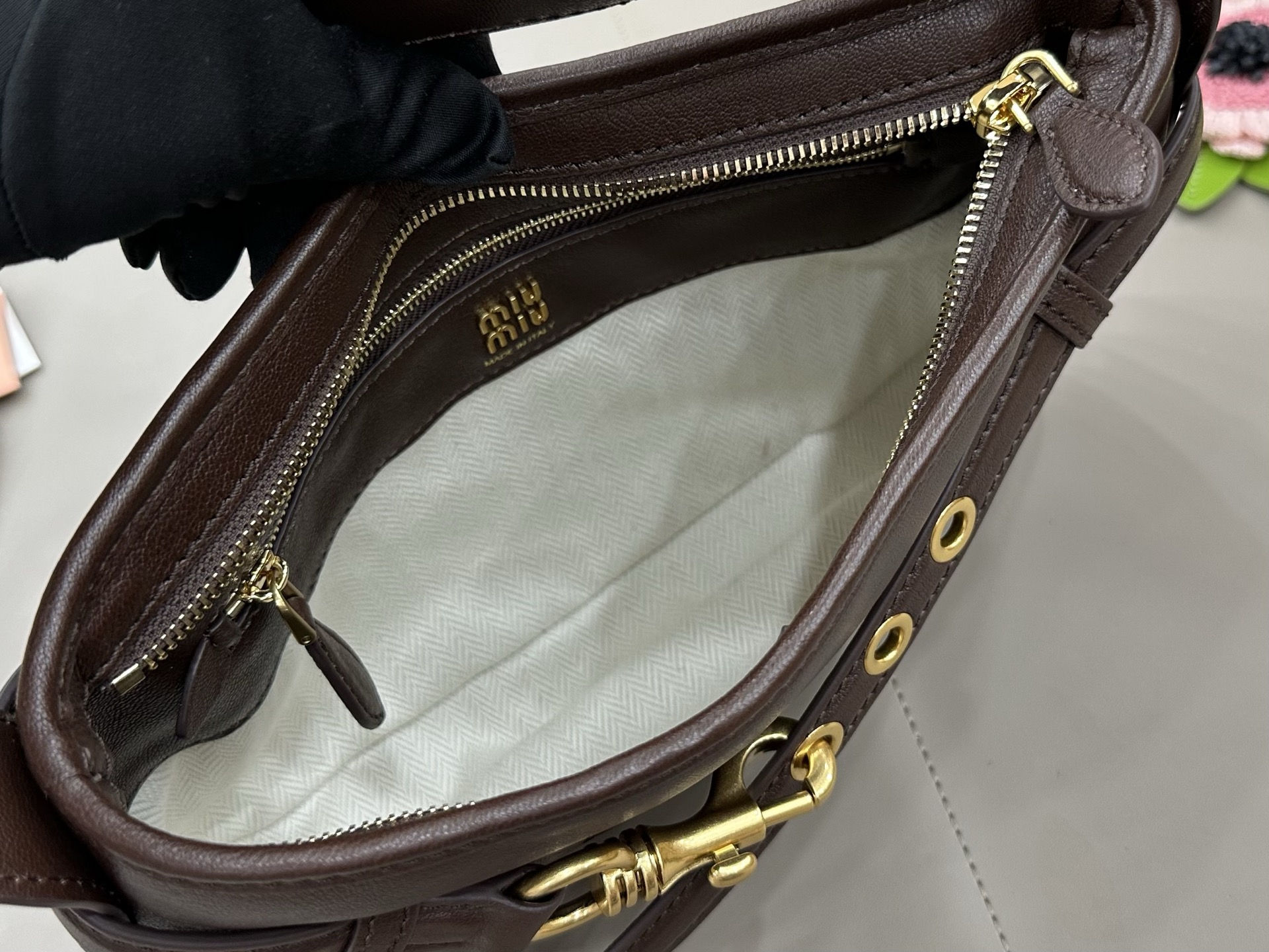 Miu Miu Leather Strap Buckle Shoulder Bag-30*18.5*4.5CM
