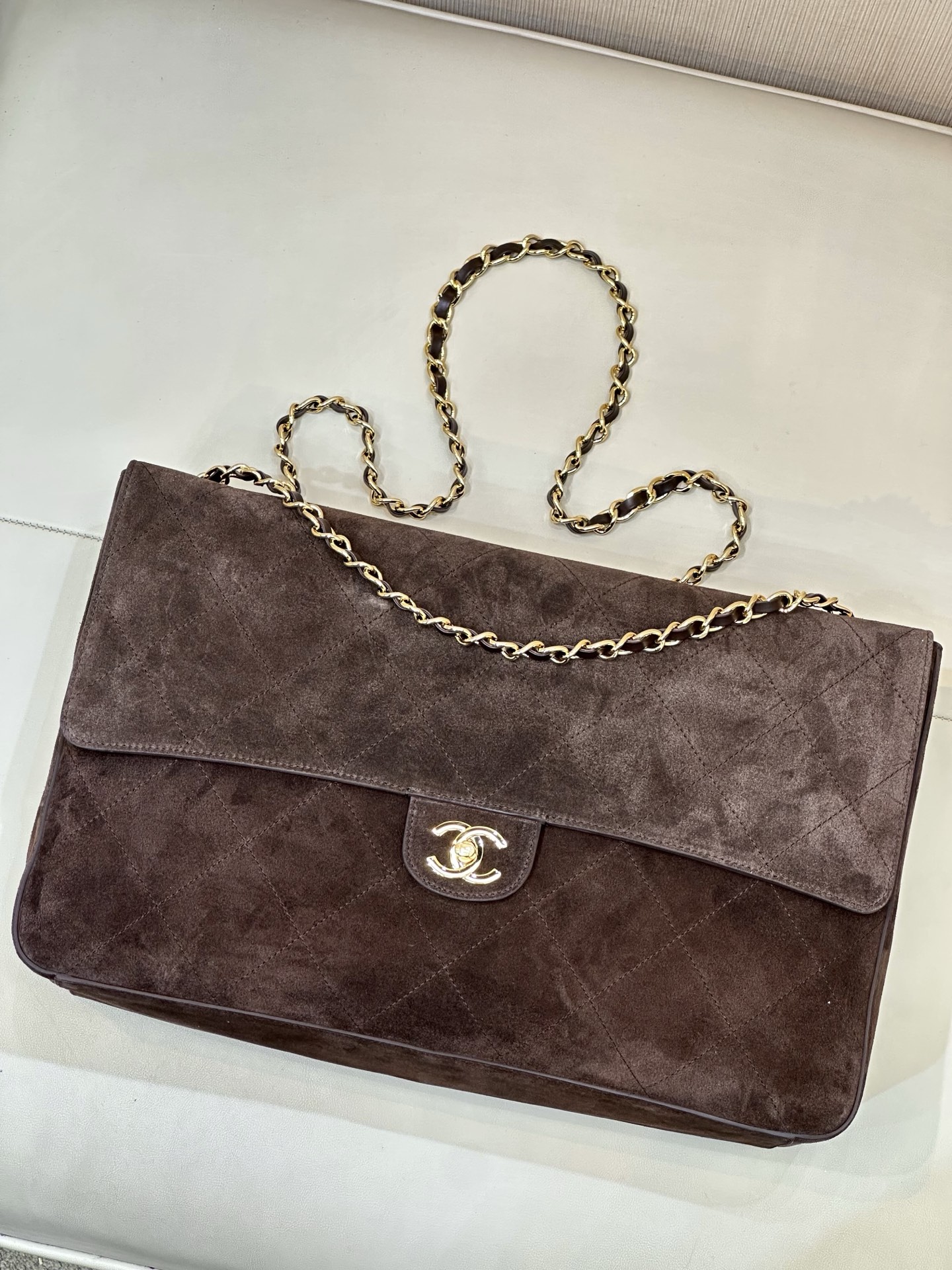 Ch@nel Maxi Flapbag , Grained Calfskin & Gold-Tone Metal, lLight-26*38.5*11CM