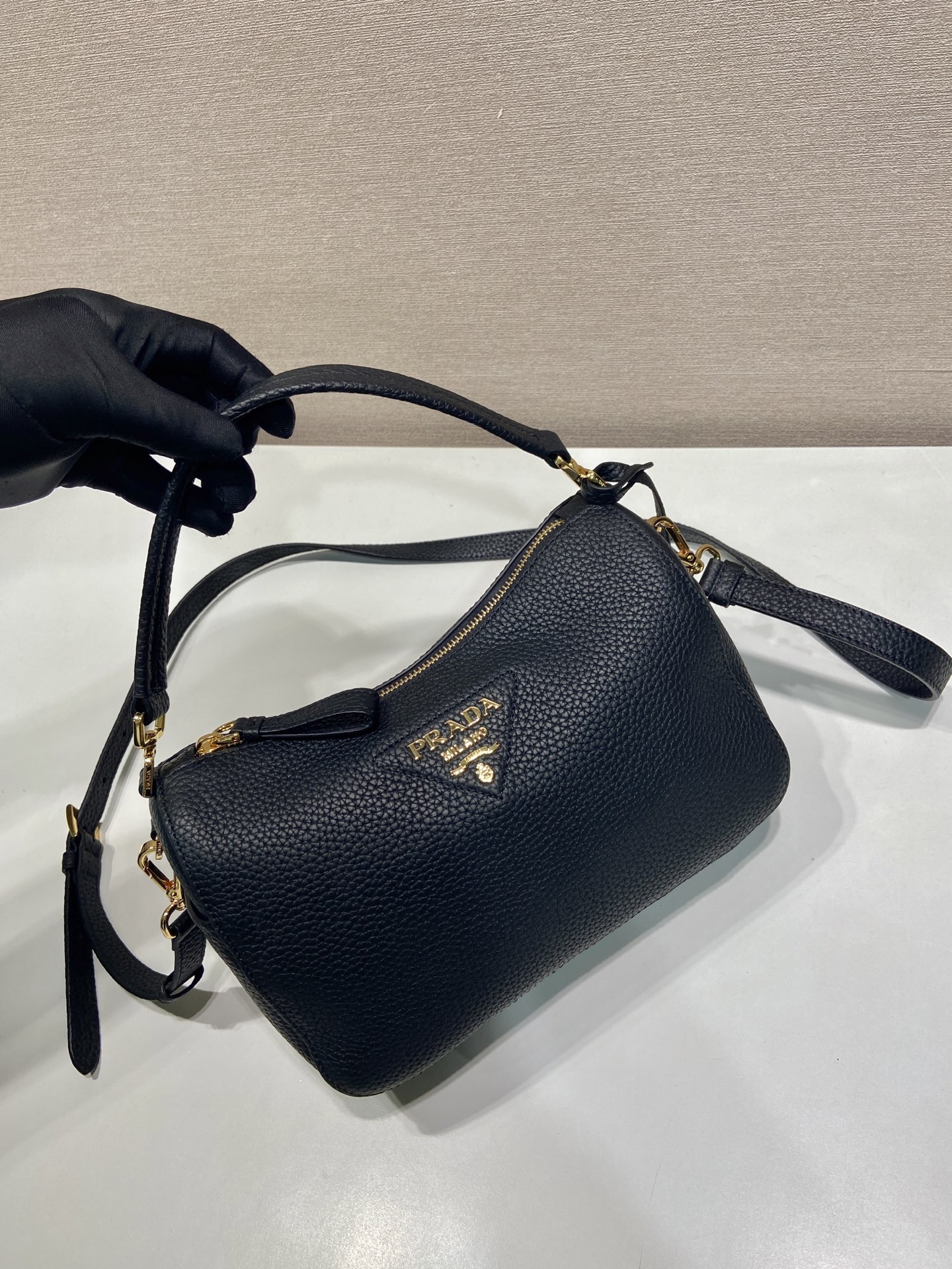 Pra*a Small Leather Bag 1BC277-25*15*11CM