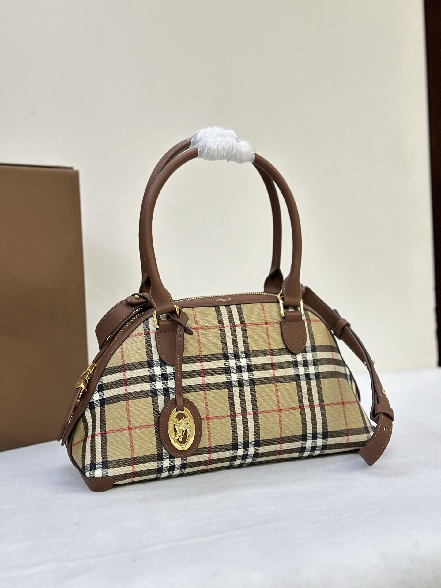 Burberr.y Primroser Bag -32 x 15.5 x 20CM