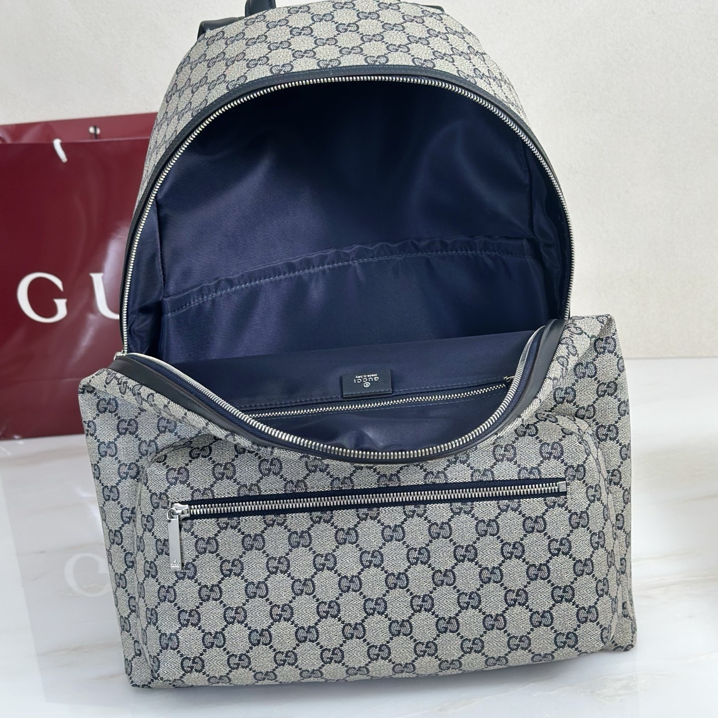 Gvc*1 Essence Classic Medium Backpack in Blue GG Canvas-34*45*17CM